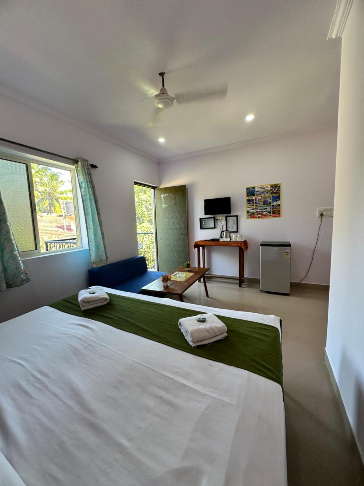 Casa Somanjo Inn Calangute Eksteriør billede