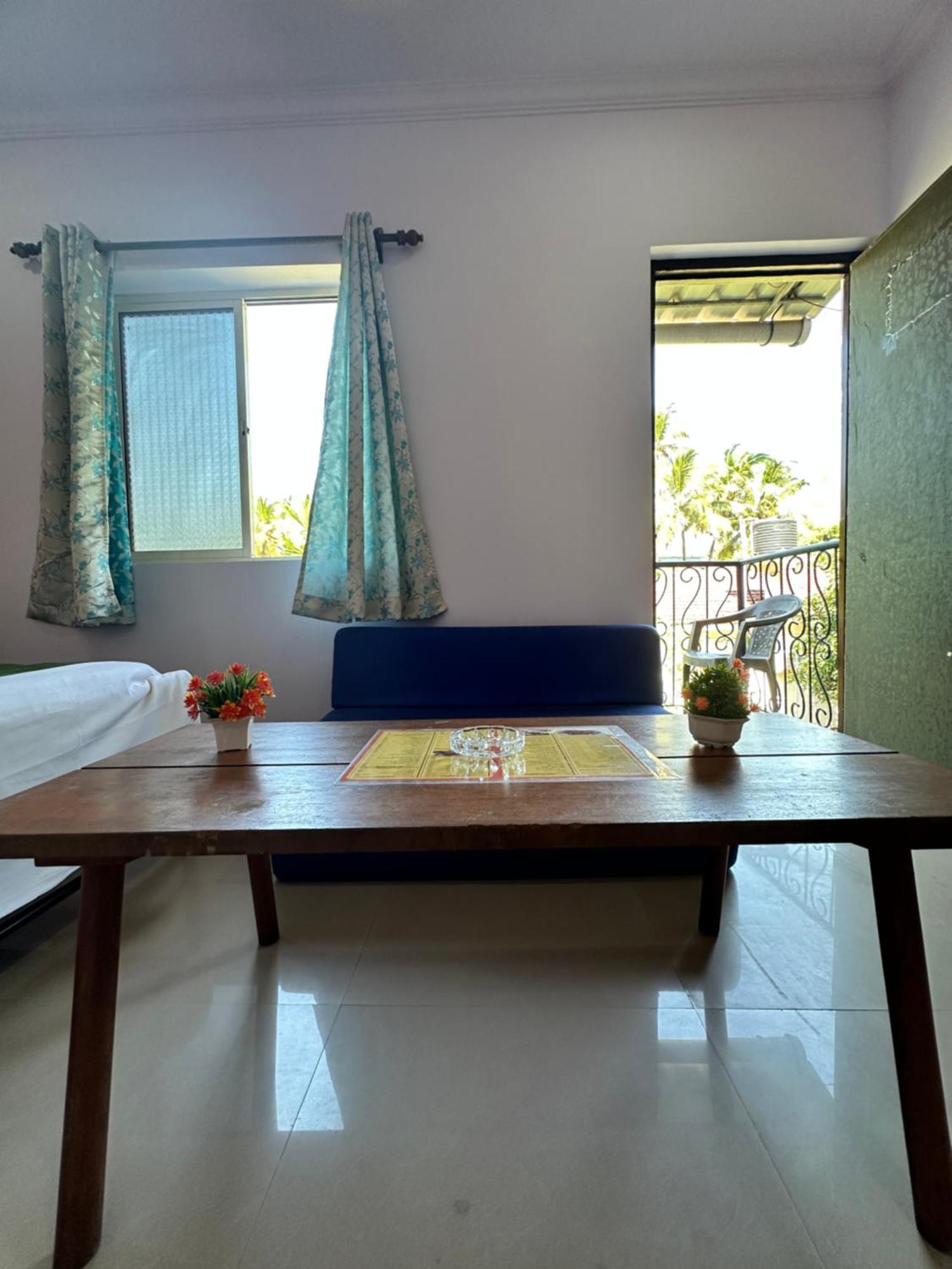 Casa Somanjo Inn Calangute Eksteriør billede